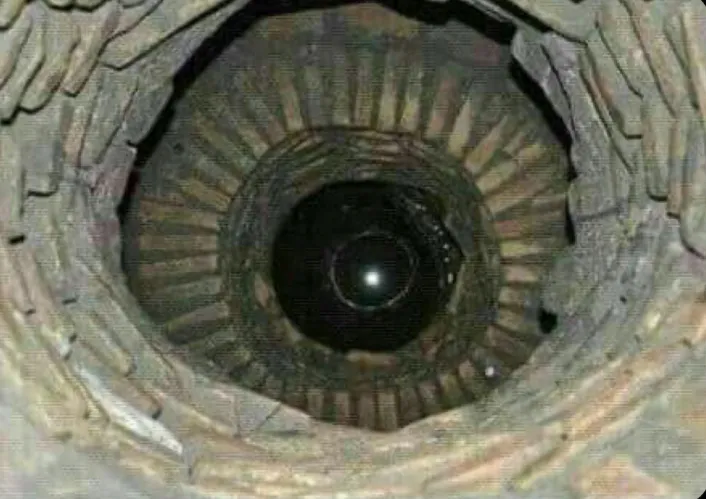 Must-Visit Islamic Sites in Makkah & Madinah (2025) Zamzam well